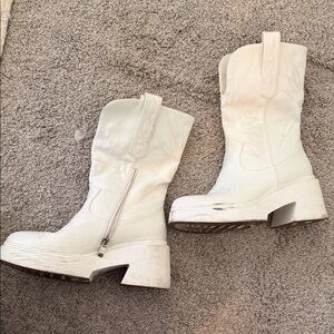 White Western-Style Women's Boots